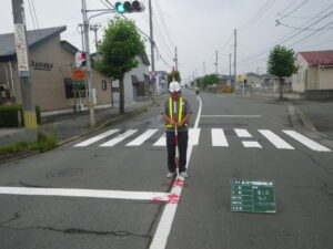 ②